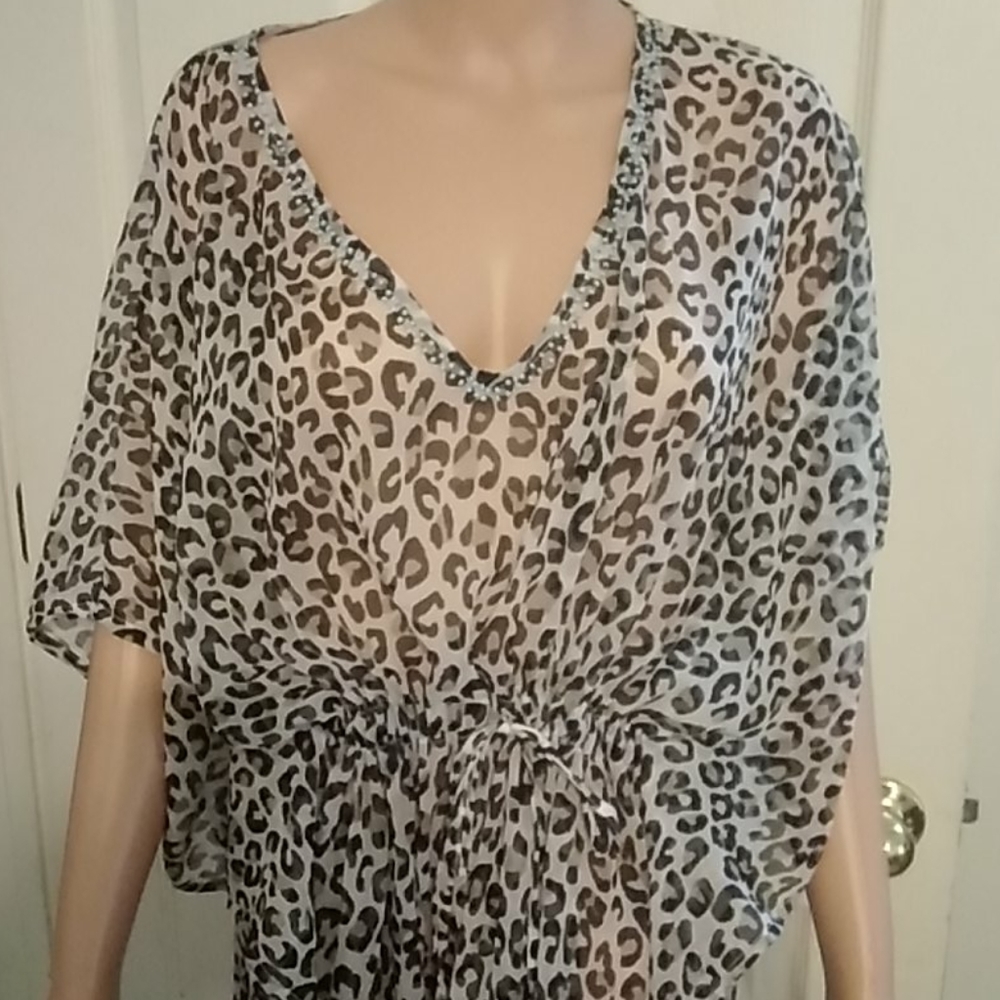 Dress - Picture 3 of 7
